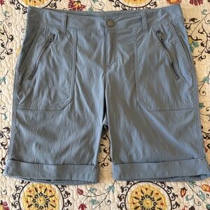 Athleta Gray Cuffed Bermuda. Sz 8